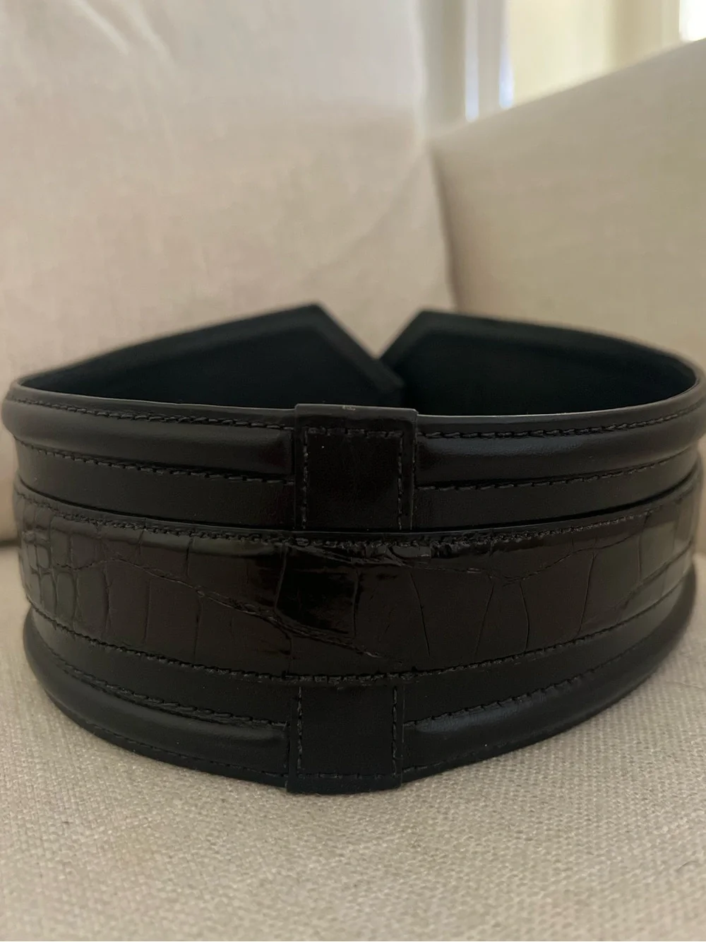 Italian Leather & Alligator Oscar de la Renta Runway Black Corset Belt